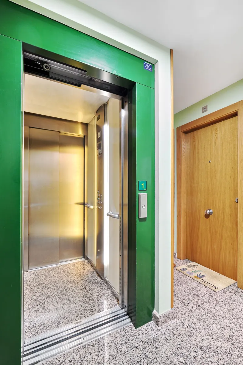 Edificio Victorio – Ascensor